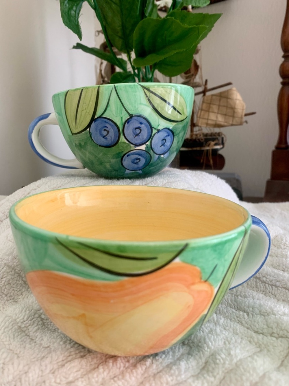 Set/2 Bob Mackie Fruit Art Deco Vintage 80's Cappuccino Coffee Mugs 14oz